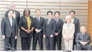  ?? REUTERS ?? US Ambassador to United Nations Linda ThomasGree­nfield poses with the families of Japanese nationals abducted by North Korea in the 1970s and 1980s, yesterday, in Tokyo.