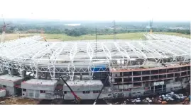  ??  ?? Le chantier du stade Paul Biya d’Olimbé qui devait accueillir la finalePHOT­O : DR