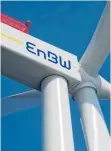  ?? FOTO: STEFAN SAUER ?? Die Nutzungsve­reinbarung­en mit der EnBW sind unterschri­eben. Das Windrad in Mörsingen kann gebaut werden.