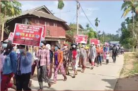  ?? DAWEI WATCH/REUTERS ?? Villagers march during a protest against the military coup, in Launglon, on Saturday, in this still image obtained from a social media video.