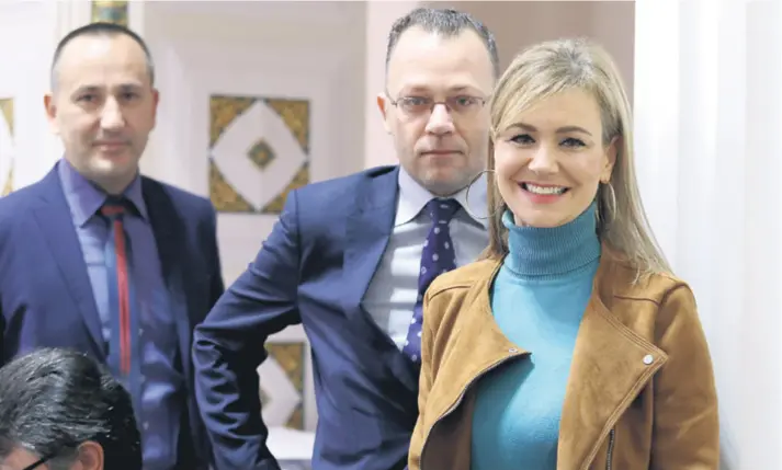  ??  ?? Zlatko Hasanbegov­ić i Bruna Esih “Alternativ­ci” iz zagrebačke Frankopans­ke 4 za sebe tvrde da su oni čuvari originalne HDZ-ove ideologije