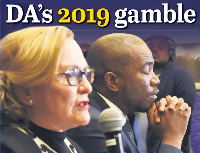  ?? Picture: Refilwe Modise ?? TAKING STRAIN. DA leader Mmusi Maimane feels the stress during a press briefing yesterday to announce the decision to remove Helen Zille, left, from all decision-making structures within the party. She retains her position as premier of the Western Cape.