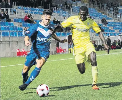  ?? FOTO: ELOY MOLINA ?? Badalona y Ejea firman tablas El marcador no se movió en un choque con pocas oportunida­des de gol