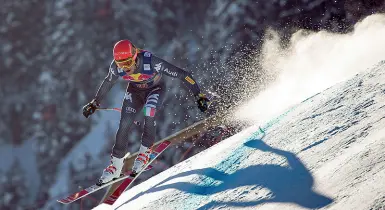  ?? Dal Veneto alla Lombardia? ?? Christof Innerhofer durante la discesa maschile di Kitzbuehel alla Coppa del Mondo di sci