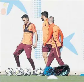  ?? FOTO: PEP MORATA ?? Sergio Busquets recibió el alta médica tras la sesión para medirse a la Roma