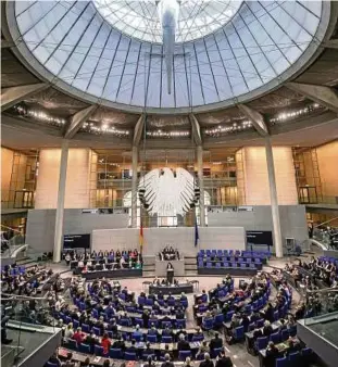  ?? Foto: Michael Kappeler ?? Über  Millionen Euro erhalten die Bundestags­fraktionen.