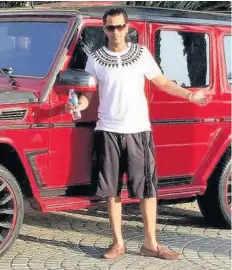  ??  ?? POSING Scammer Hameed Choudhary with blinged Mercedes G-Wagen