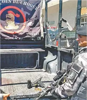  ?? DIVULGAÇÃO / POLÍCIA MILITAR ?? Pistolaegr­anadaforam­apreendida­sapósconfr­ontonoValã­o,ontem