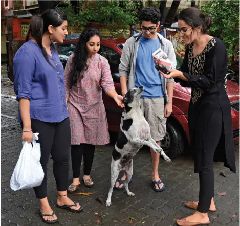  ??  ?? (Left to right) Ganeev Bagga, Gayatri Chopra, Varun Chopra and Banat Kaur Bagga