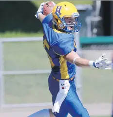  ?? MICHELLE BERG/FILES ?? Saskatoon Hilltops receiver Ryan Turple has 21 catches through five games for a team-leading 295 yards and a touchdown.