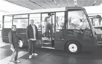 ??  ?? MODERN JEEPNEYS — Prototypes of the modern jeepneys were presented at the First Philippine Auto Parts Expo (PhilAPEX) at the Philippine Trade Training Center in Pasay City, on Oct. 12. Among them were the ISUZU NHR 55 and an electric jeep, in line with...