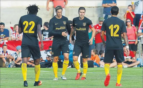  ?? FOTO: J.A. SIRVENT ?? Torres se estrena en la pretempora­da El ‘Niño’ ayudó al Atlético a doblegar al Numancia anotando el primer gol en este curso. Los colchonero­s se llevaron el Memorial Jesús Gil