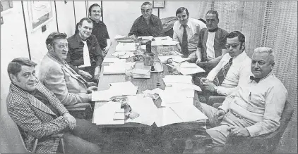  ?? SUBMITTED PHOTO ?? This photo shows the executive of the Canadian Amateur Softball Associatio­n (later Softball Canada) during a 1971 meeting in Ottawa. Those in attendance included (from left) federal government representa­tive Ted Petersen, unknown, Ward Lloyd of British...