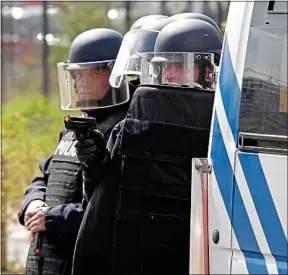  ??  ?? A Lille, les effectifs de police sont encore loin de la moyenne marseillai­se.