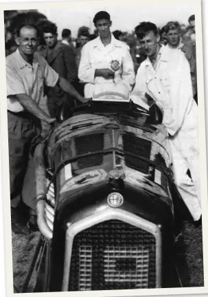  ??  ?? Ron (left) with the famous P3 Alfa at Mairehau in Canterbury in 1953