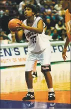  ?? UConn athletics ?? UConn’s Jamelle Elliott lines up a free throw against Tennessee.