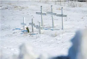  ?? —CPFILES ?? The intersecti­on where the Broncos bus crashed near Tisdale, Sask., was the site of another fatal collision about 20 years ago.