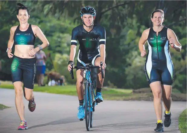  ?? Picture: STEWART McLEAN ?? ALL SET: Cairns Crocs Triathlon Club members Renee Ker, Max Graf and Margaret Rogers are ready for this weekend’s Coral Coast Triathlon.