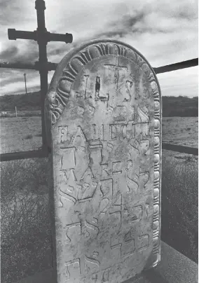  ??  ?? From left to right, The Five Commandmen­ts in Hebrew Letters, in a Catholic Cemetery in the Middle of the Río Grande Valley, 1905, photo Cary Herz; 14th-century chest piece, Spain; bottom, 13th-15th-century bronze horse bit, Spain