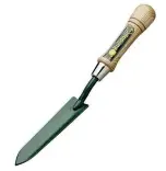  ??  ?? TIGHT SPACES Rockery Hand Trowel, £7.95, Bulldog Garden Tools, 01932 833866, clifton.co.uk