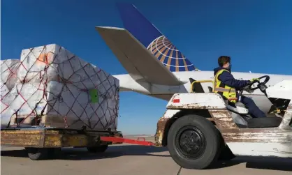  ?? Photograph: United Airlines/Reuters ?? Officials hope the Pfizer-BioNTech Covid-19 vaccine will reach hospitals by Monday morning.