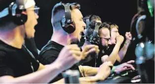  ?? FANTASYBAS­EL/@SODABOOP ?? Das Team Nexced jubelt über ihren Sieg bei «Rainbow Six: Siege».