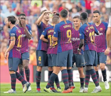  ??  ?? CONFIANZA. La plantilla del Barça espera seguir con victoria en el próximo tramo de la temporada.