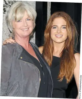  ?? Picture:XPOSUREPHO­TOS.COM ?? MS battle: Jane Felstead, and her daughter Binky