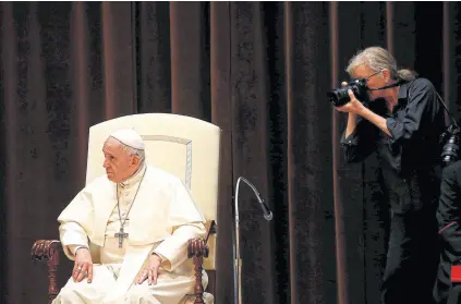  ?? STEFANO RELLANDINI/REUTERS ?? El Papa, ayer, retratado por la reconocida fotógrafa Annie Leibovitz