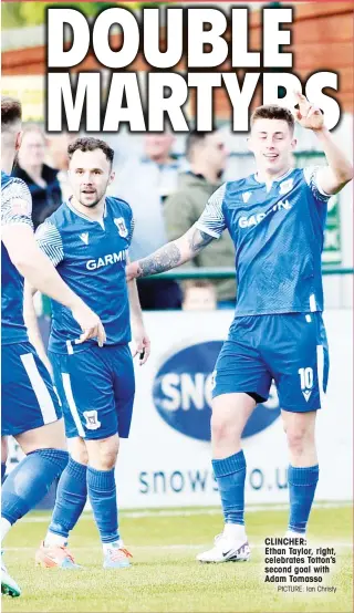  ?? PICTURE: Ian Christy ?? CLINCHER: Ethan Taylor, right, celebrates Totton’s second goal with Adam Tomasso