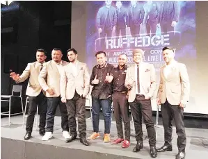  ?? — Gambar Bernama ?? RUFFEDGE akan mempersemb­ahkan lagu-lagu popular mereka seperti ‘Bila Rindu’, ‘Khayalan’, ‘Tipah Tertipu’, ‘Lemas’, ‘Tiada Lagi Cinta’ dan sebagainya sepanjang konsert sulung mereka di KL Live pada 4 Ogos.