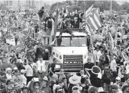  ??  ?? Descontent­o. Miles de puertorriq­ueños mantuviero­n la presión en las calles contra el Gobernador demócrata.