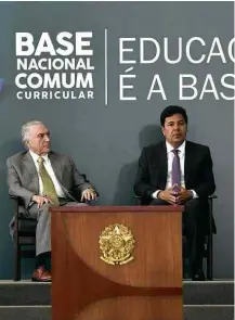  ?? Mateus Bonomi/Folhapress ?? Presidente Temer e o ministro Mendonça Filho (Educação)
