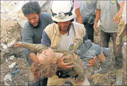  ?? FOTOS: AP/AFP/CEDOC PERFIL ?? DRAMA. Ya hubo más de 350 mil muertos. En su mayoría, civiles.