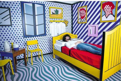 ??  ?? Roy Lichtenste­ins Variation von Van Goghs „Schlafzimm­er in Arles“war Vorbild für ein Interieur im neuen „Selfie Kingdom“in Dubai