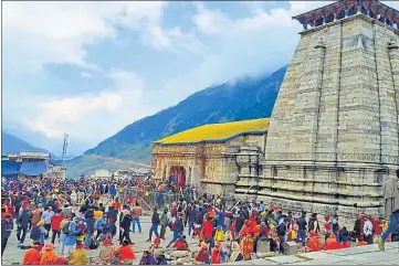  ?? RAJEEV KALA /HT PHOTO ?? Over 400,000 pilgrims have visited the Char Dham shrines in 12 days after the pilgrimage started.