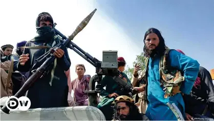  ??  ?? Combatient­es talibanes, hoy en la provincia de Laghman.