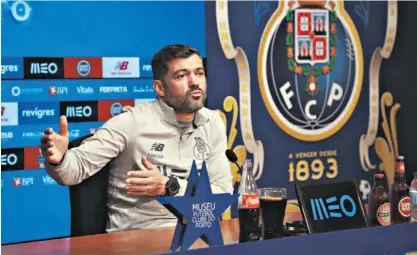  ??  ?? Sérgio Conceição gostava que Marcano continuass­e no Dragão e voltou a falar de arbitragem