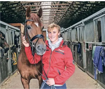  ?? RP-FOTO: HANS-JÜRGEN BAUER ?? Brandon Schäfer-Gehrau und seine Stute Fräulein Frieda können sich schon mit internatio­nalen Größen messen und gehören zum Kader für die Nachwuchs-Europameis­terschaft.