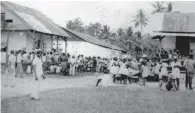  ??  ?? Sur une île des Chagos, en 1971, avant l’expulsion.