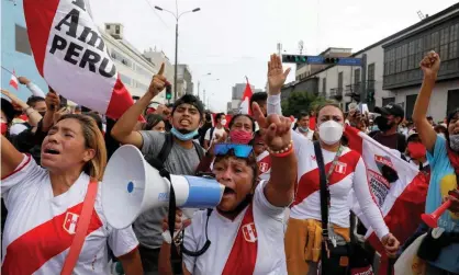  ?? Photograph: Alessandro Cinque/Reuters ?? ▲ Demonstrat­ors protest against President Pedro Castillo after he had issued a curfew mandate, which was later lifted, in Lima on Tuesday.