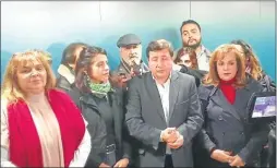  ?? PRENSA LIBRES DEL SUR ?? PRESENTACI­ON. Donda, Arroyo y Garré, al promover la sesión.