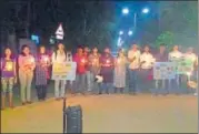  ?? HT PHOTO ?? ABVP students pay homage to Kargil war heroes on the occasion of the 18th Vijay Diwas at the University of Hyderabad campus.