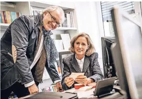  ?? FOTO: ENDERMANN ?? Droste-Geschäftsf­ührer Jürgen Kron und Melanie Florin.