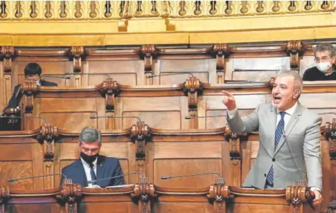  ?? // EFE ?? Jaume Colboni (PSC), en un pleno del Ayuntamien­to de Barcelona