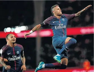  ?? BENOIT TESSIER/REUTERS ?? Voando. Neymar comemora seu segundo gol no jogo, o sexto na goleada do PSG