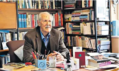  ??  ?? Aldiss at his home in Oxford in 2015 and (inset) some of his books: Supertoys Last All Summer Long was turned into the Steven Spielberg film AI: Artificial Intelligen­ce