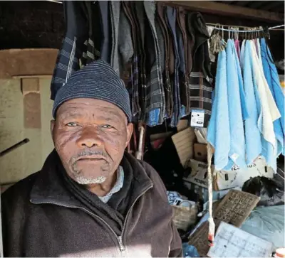  ?? /ANTONIO MUCHAVE ?? Petros Mphelane, who sells stationery and hardware items, is devastated after being told to vacate Park Station.