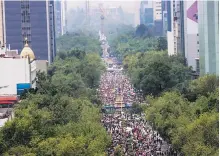  ?? OMAR FLORES DANIEL HIDALGO ?? Reforma fue testigo del río multicolor