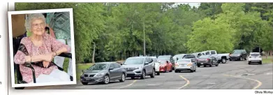  ?? Olivia Morley ?? Cars line up at Garden Lakes Elementary School in preparatio­n for Martha Lee Rogers’ birthday parade.